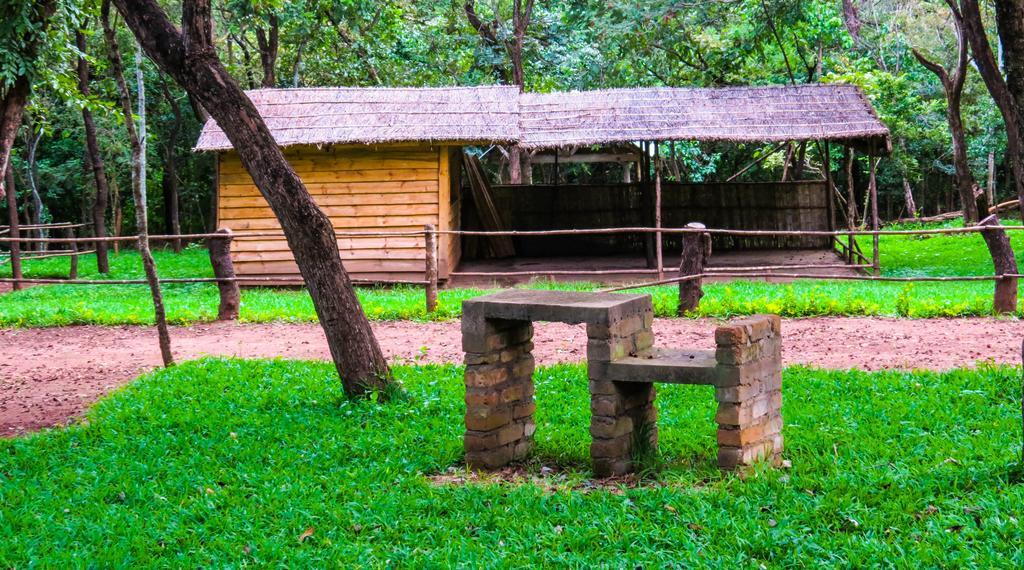 ホテル Woodlands リロングウェ エクステリア 写真